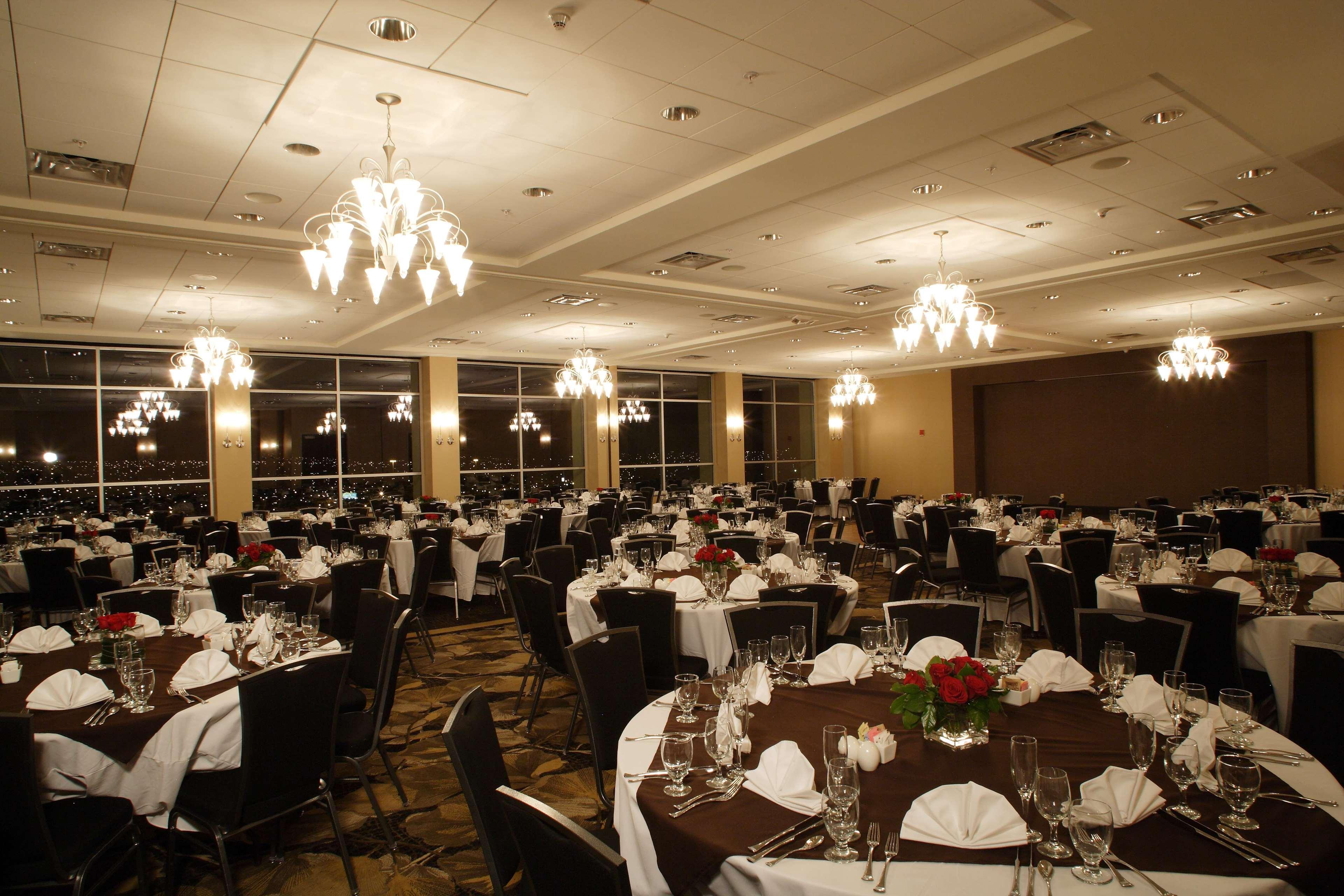Doubletree By Hilton Downtown 4*
