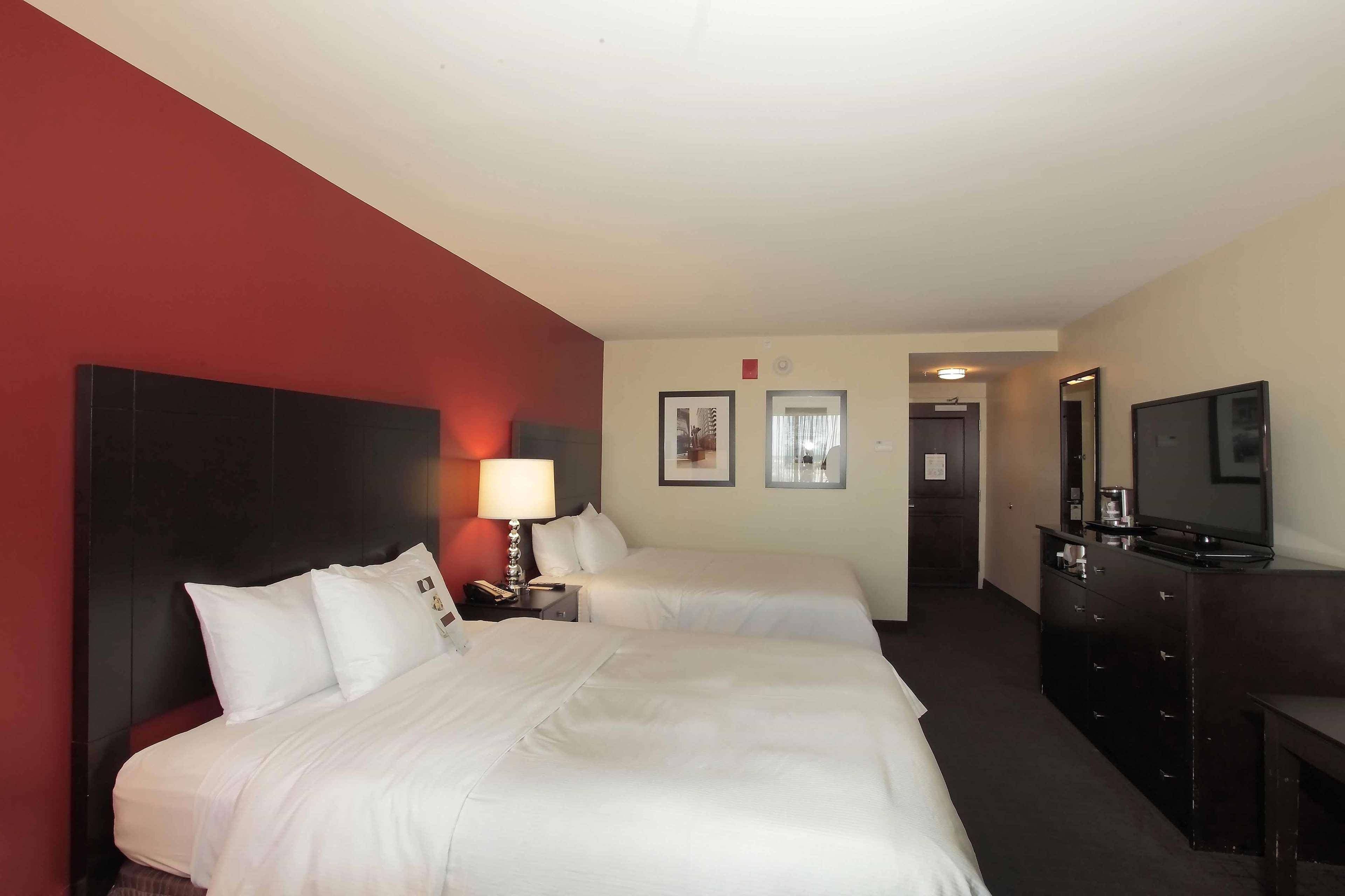 Hotel Doubletree By Hilton Downtown 4*
