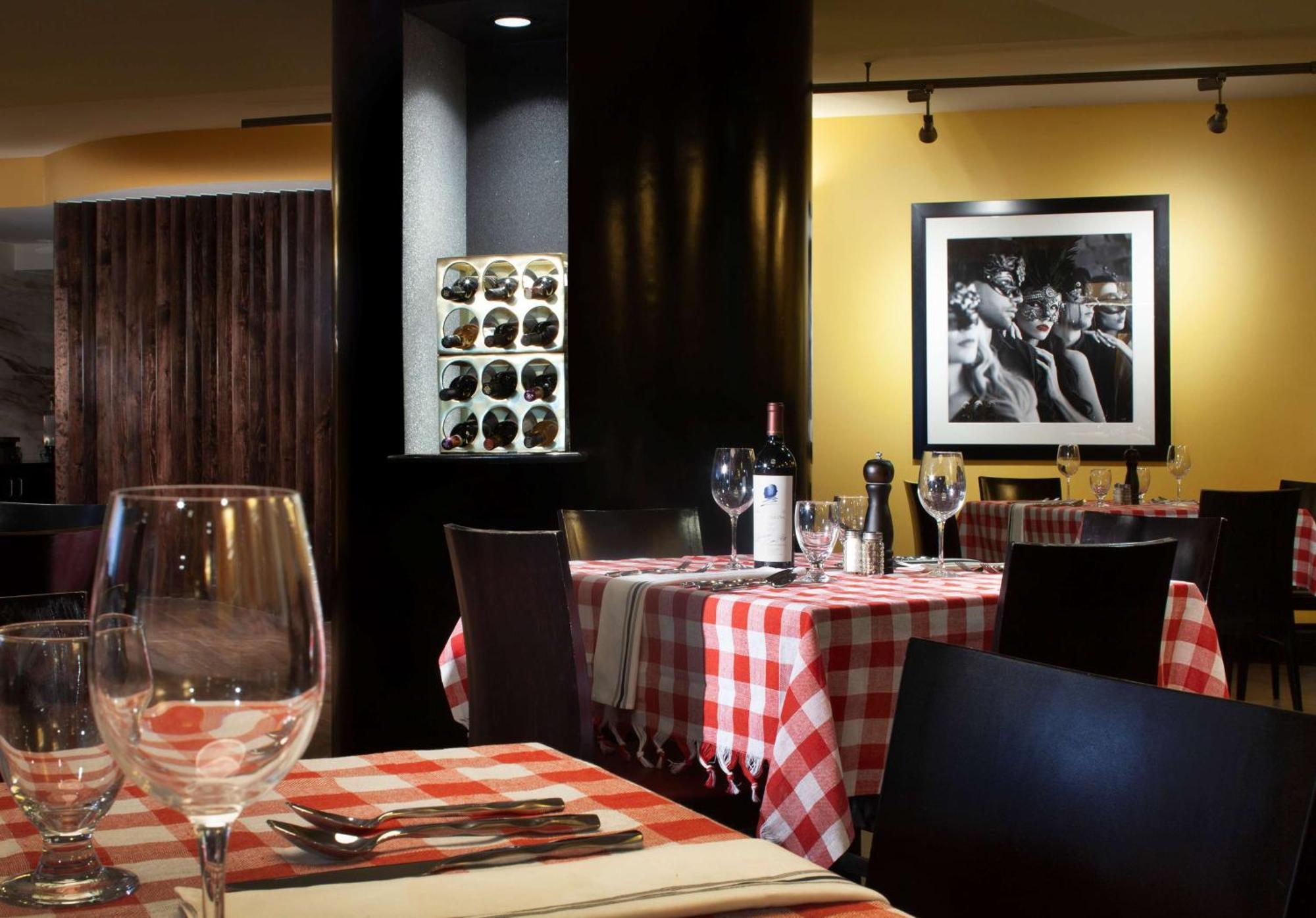 Doubletree By Hilton Downtown 4*